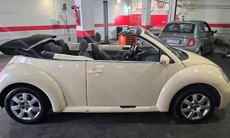 Volkswagen New Beetl...