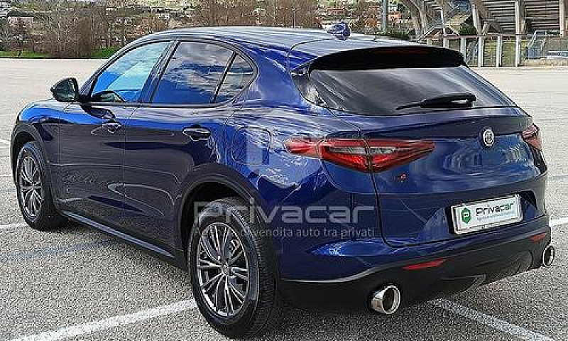 Alfa Romeo Stelvio 2...