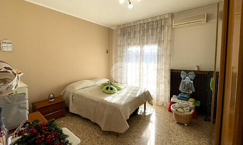 4 Locali A Buttapiet...