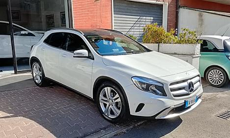 Mercedes-Benz Gla 20...