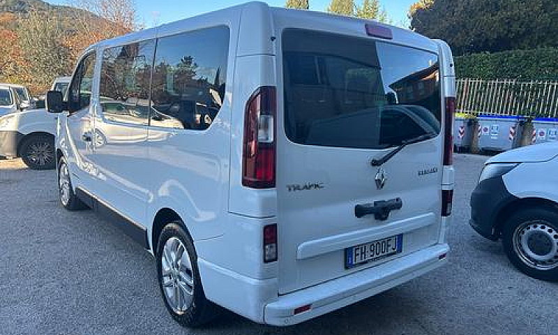 Renault Trafic T27 1...