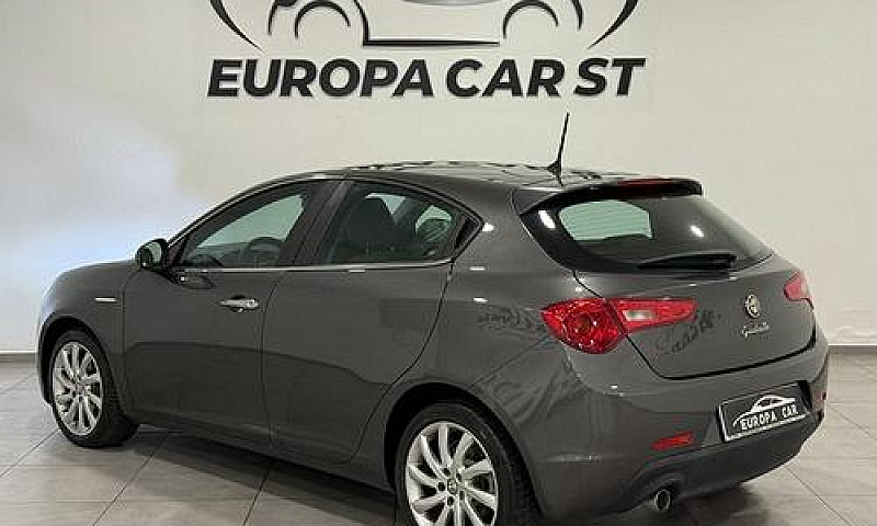 Alfa Romeo Giulietta...