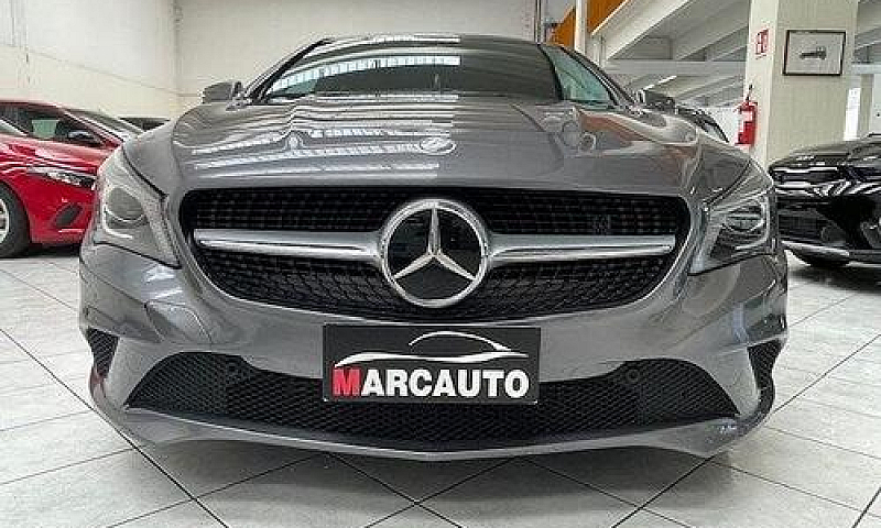 Mercedes-Benz Cla 20...