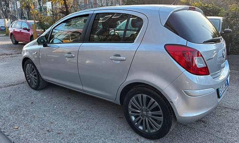 Opel Corsa 1.2 85Cv ...