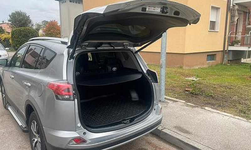 Rav 4...
