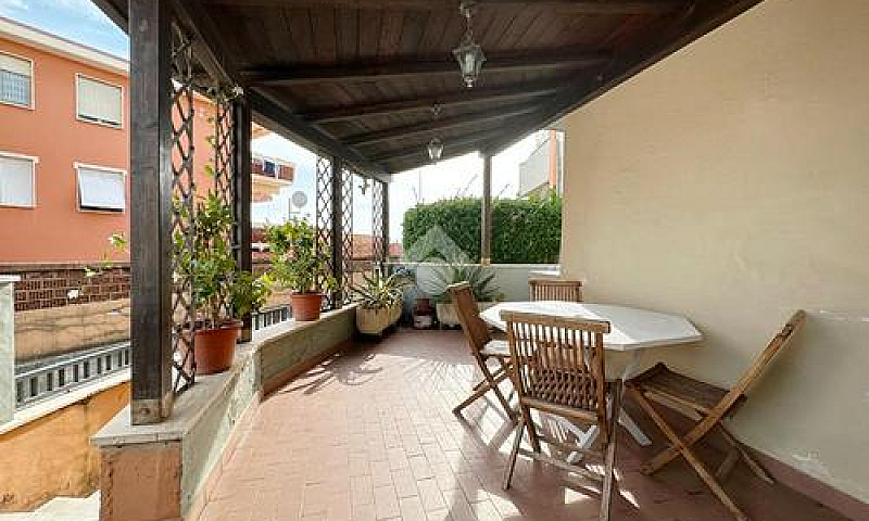 3 Locali A Carrara...