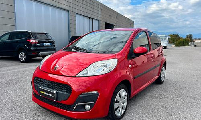 Peugeot 107 1.0 68Cv...