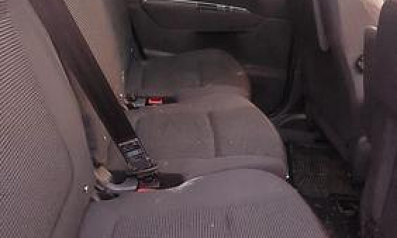 Peugeot 5008 1.6 Hdi...