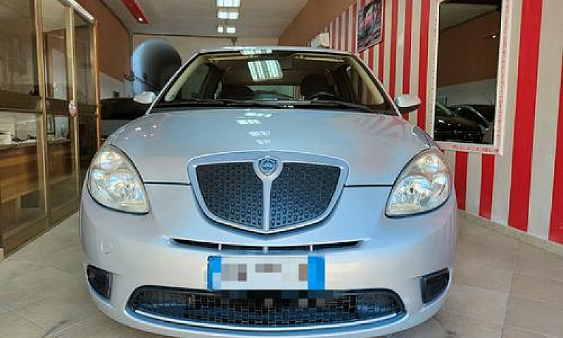 Lancia Ypsilon 1.2 A...
