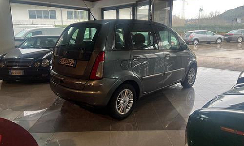Lancia Musa 1.3 Mjt ...