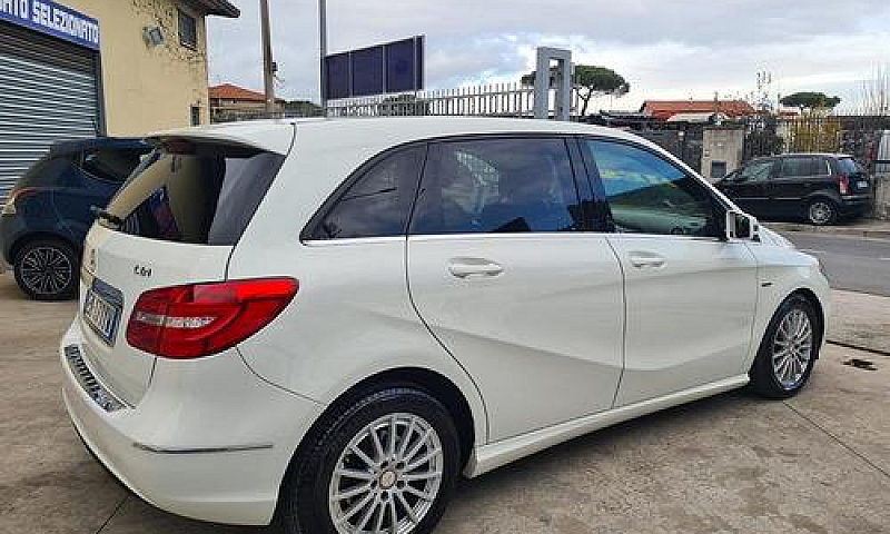 Mercedes Clase B180 ...