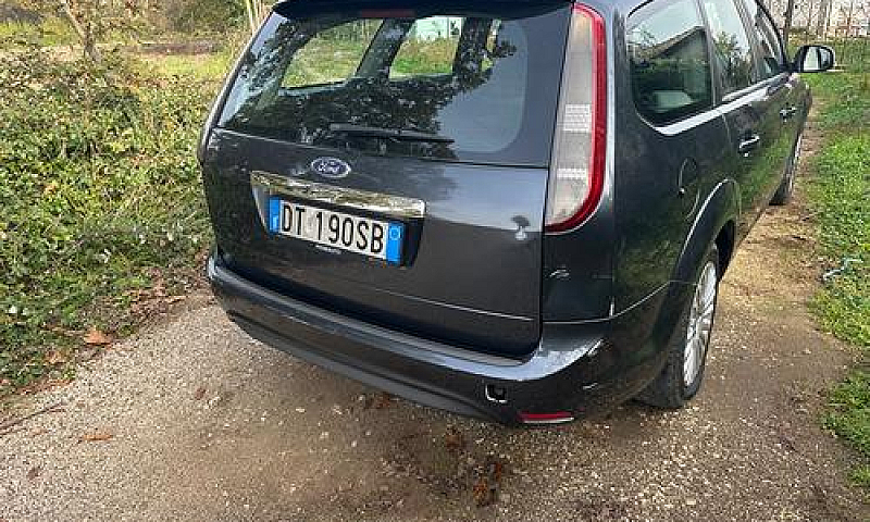 Ford Focus 1.6 Tdci...