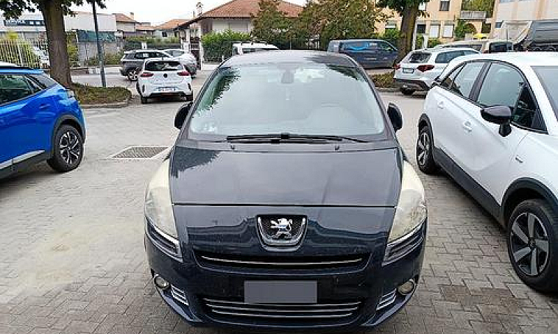 Peugeot 5008  -  1.6...