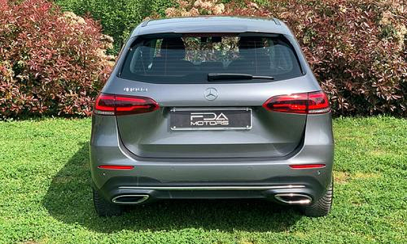 Mercedes-Benz B 180 ...
