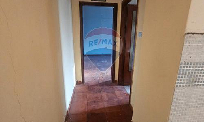 Appartamento In Zona...