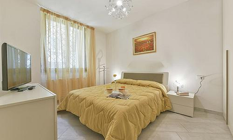 Viale Redi Firenze N...