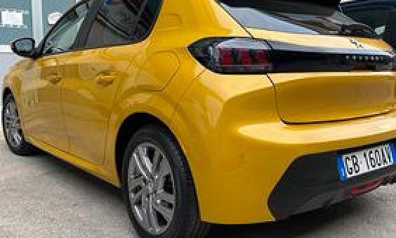 Peugeot 208 Full...