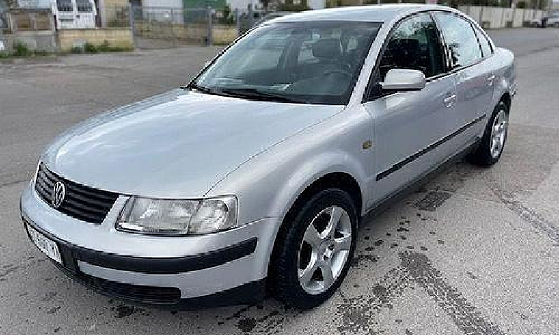 Volkswagen - Passat...