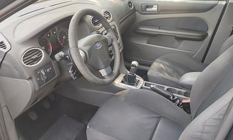 Ford Focus ...