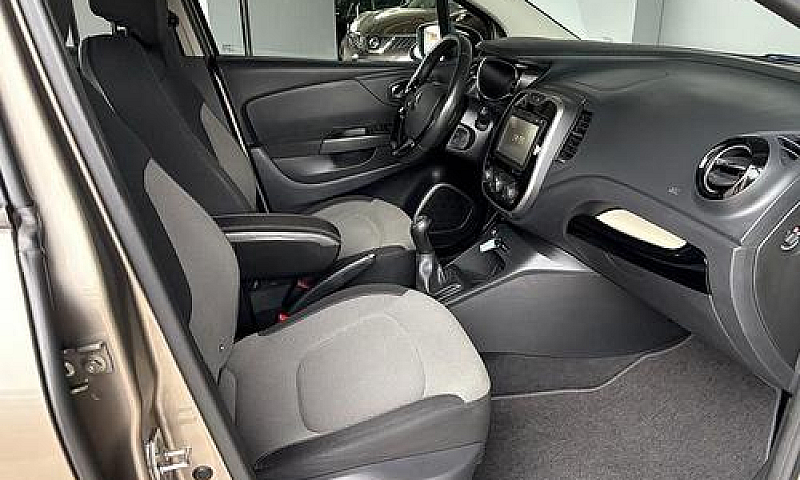 Renault Captur 1.5 D...