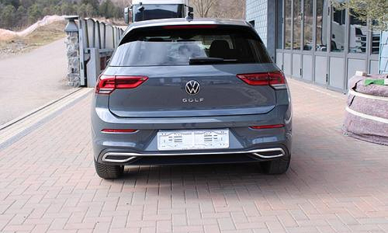 Volkswagen Golf 2.0T...