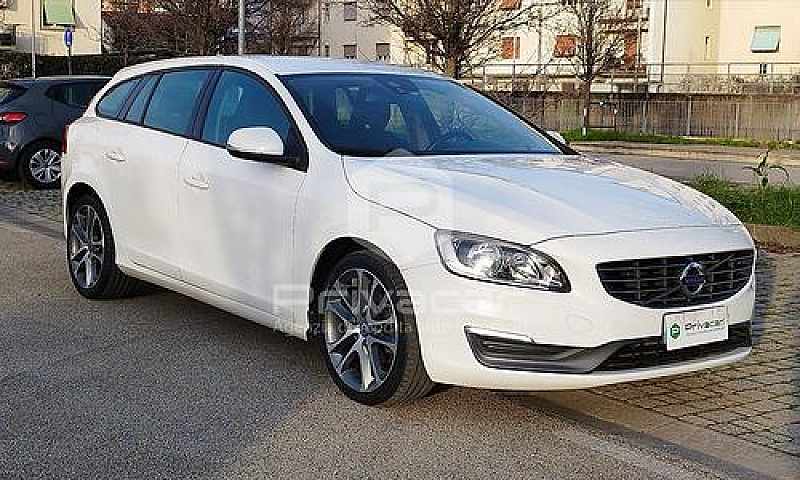 Volvo V60 D4 Geartro...