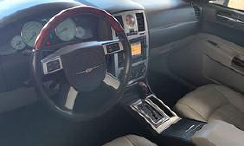 Chrysler 300C...
