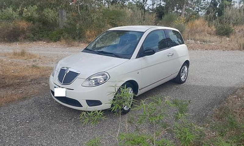 Lancia Ypsilon 1.2 6...