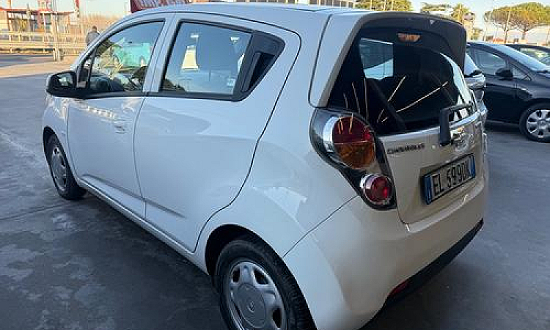 Chevrolet Spark 1.0 ...