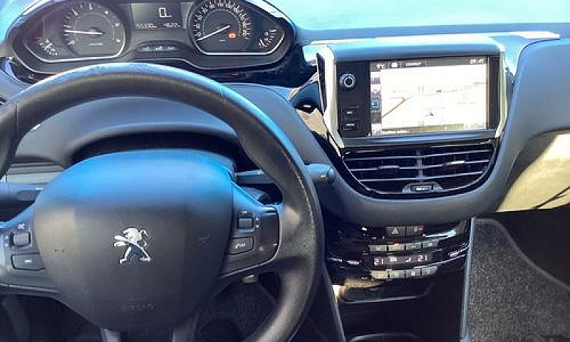 Peugeot 208 1.6 Hdi ...