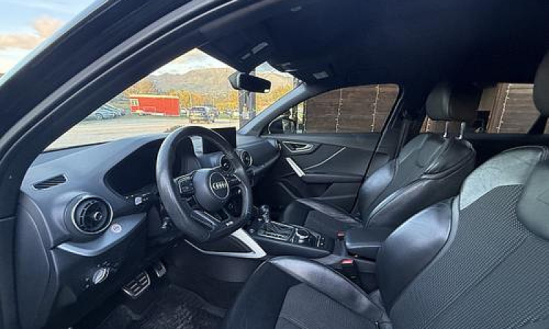 Audi Q2 S Line 2.0 T...