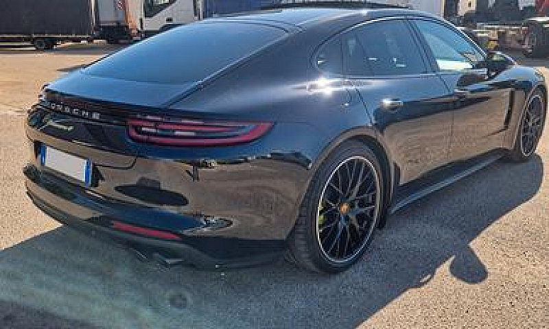 Porsche Panamera 2.9...