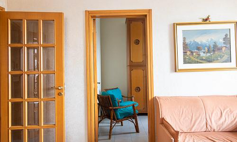 Appartamento -Via Gi...