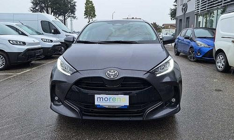 Toyota Yaris 1.5H Tr...