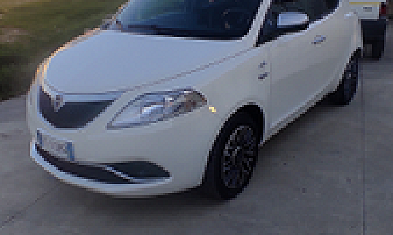 Lancia Ypsilon Mya 1...