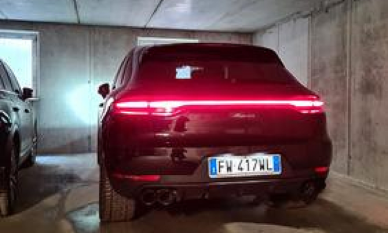 Porsche Macan - 2019...