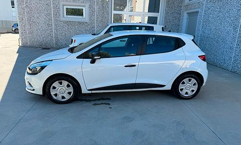 Renault Clio 1.5 Dci...