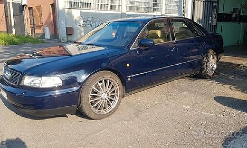 Audi A8 4.2 V8 300Cv...