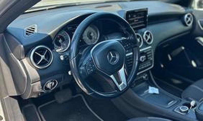 Mercedes-Benz A 200 ...