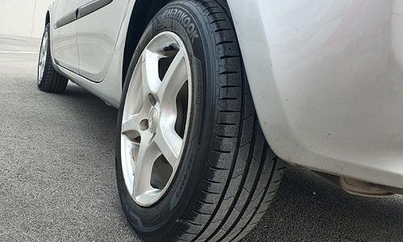 Renault Clio 1.5 Dci...