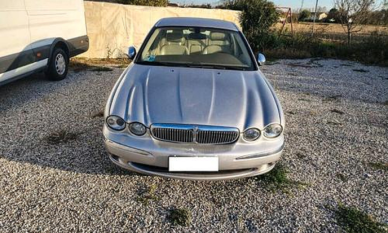 Jaguar X-Type 3.0 V6...