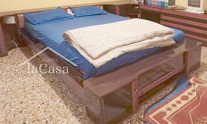 Ampio Appartamento C...