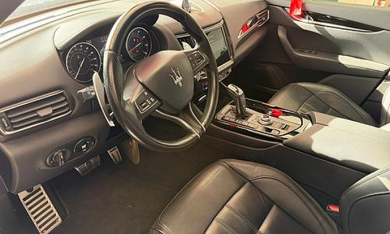 Maserati Levante Mhe...