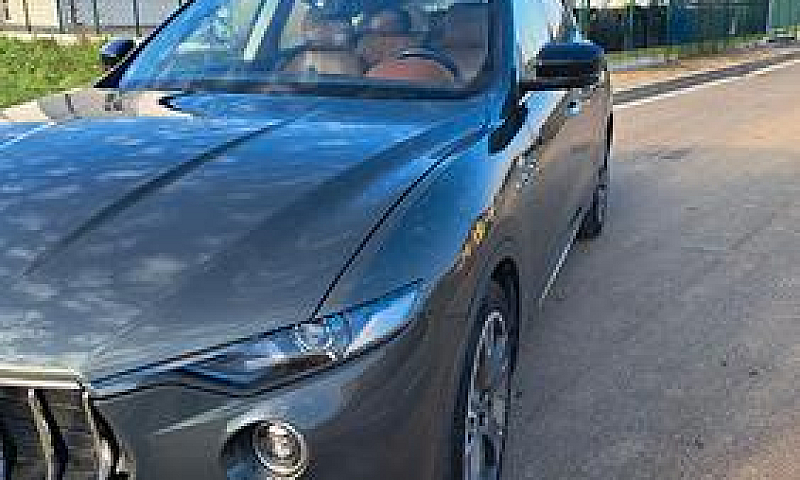 Maserati Levante...