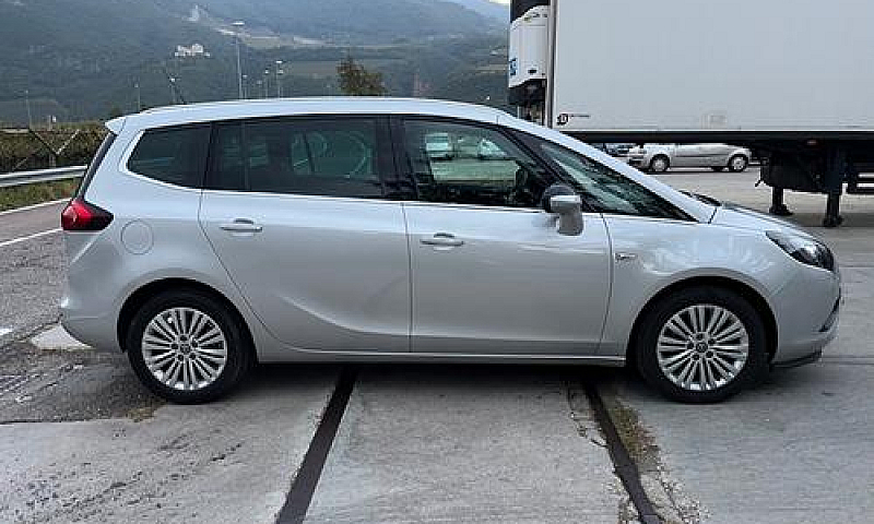 Opel Zafira 1.4 Turb...