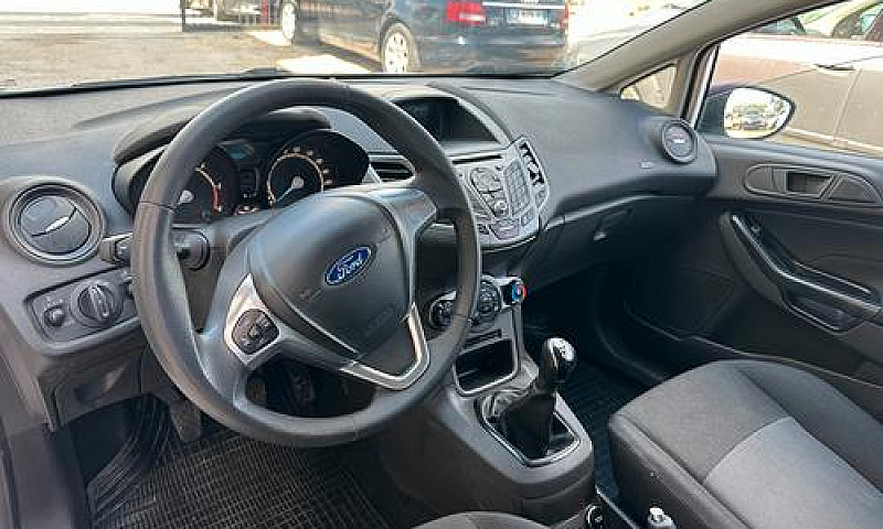Ford Fiesta 1.5 Tdci...
