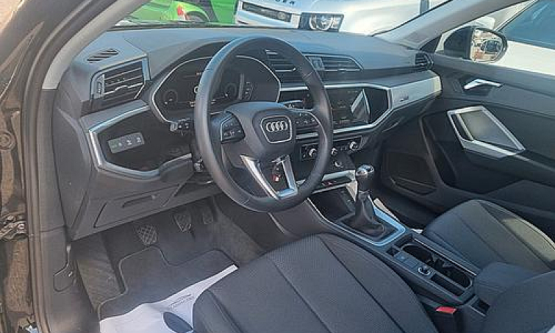 Audi Q3 35 Tfsi Busi...