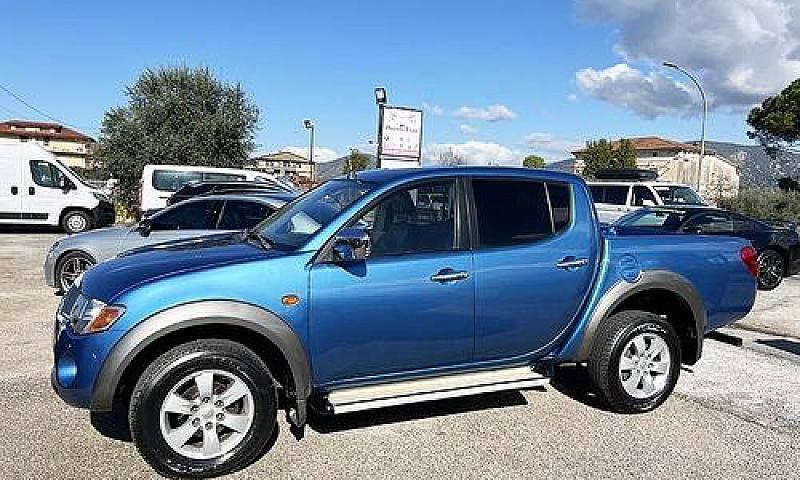 Mitsubishi L200 136 ...