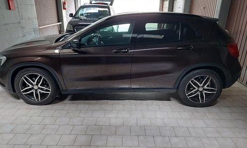 Mercedes Gla (X156)...