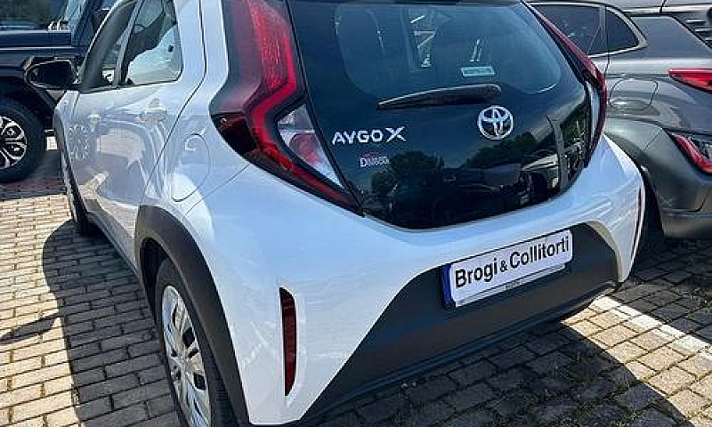 Toyota Aygo X 1.0 72...